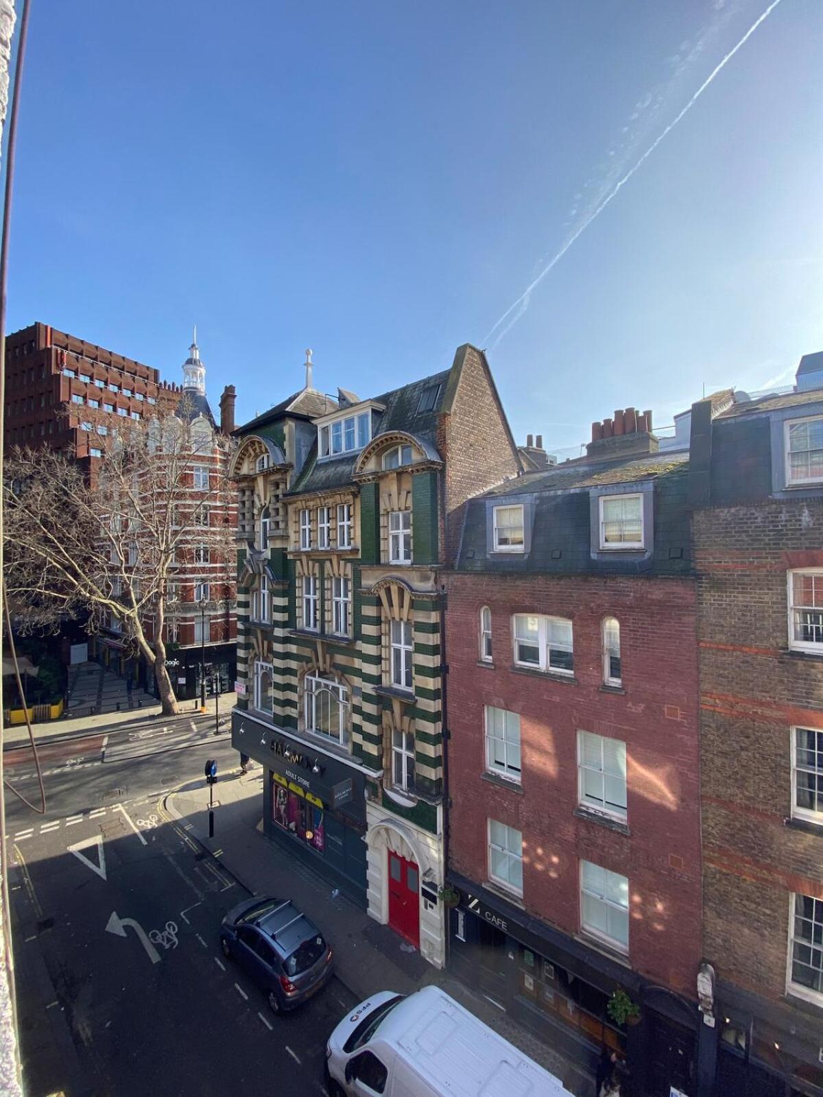 Lovely 2 Bed Flat In Soho! London Eksteriør billede